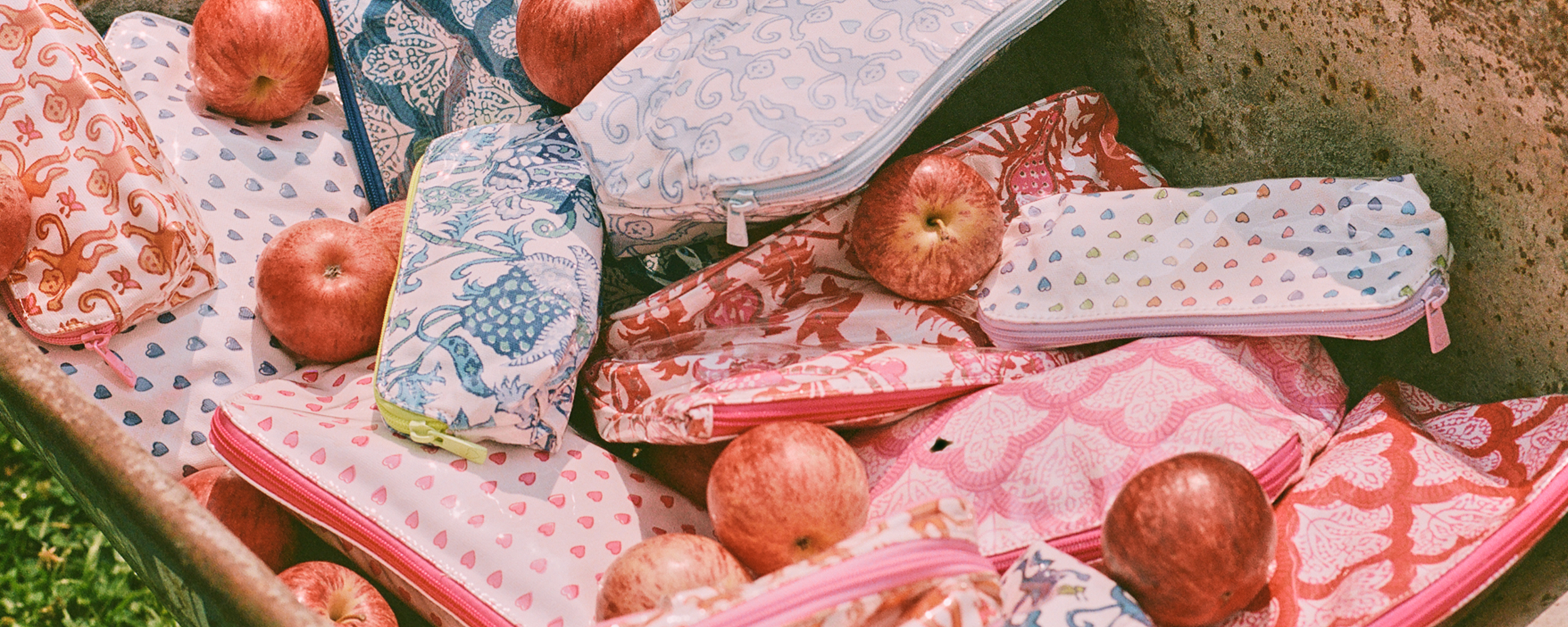 Travel, Sleep and Hair Accessories | Roller Rabbit display picture 2
