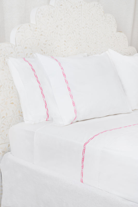 Roller Rabbit Francis Embroidered Pink Sheet Set view 1
