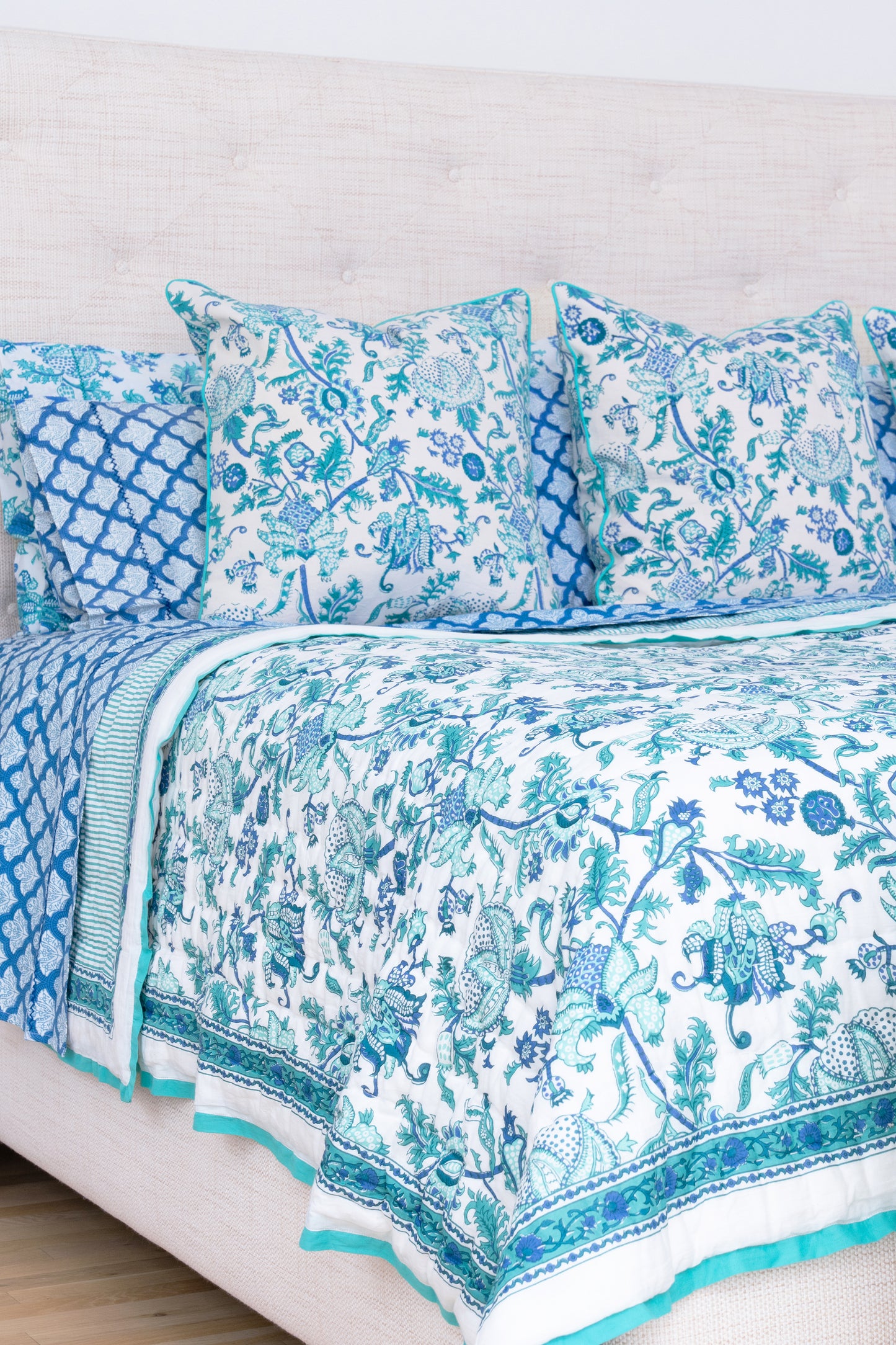 Roller Rabbit Turquoise Amanda Quilt view 4
