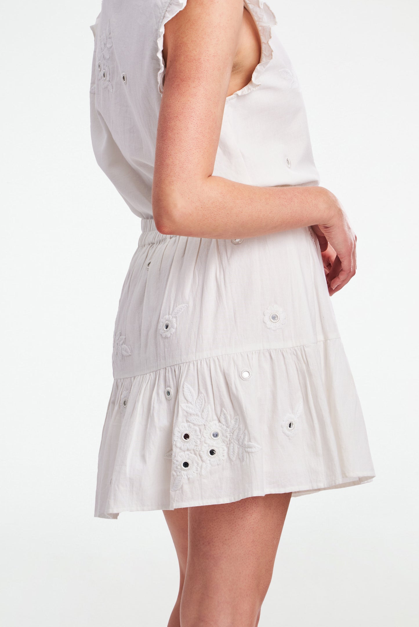 Gloriosa Embroidery Fleet Skirt view 4