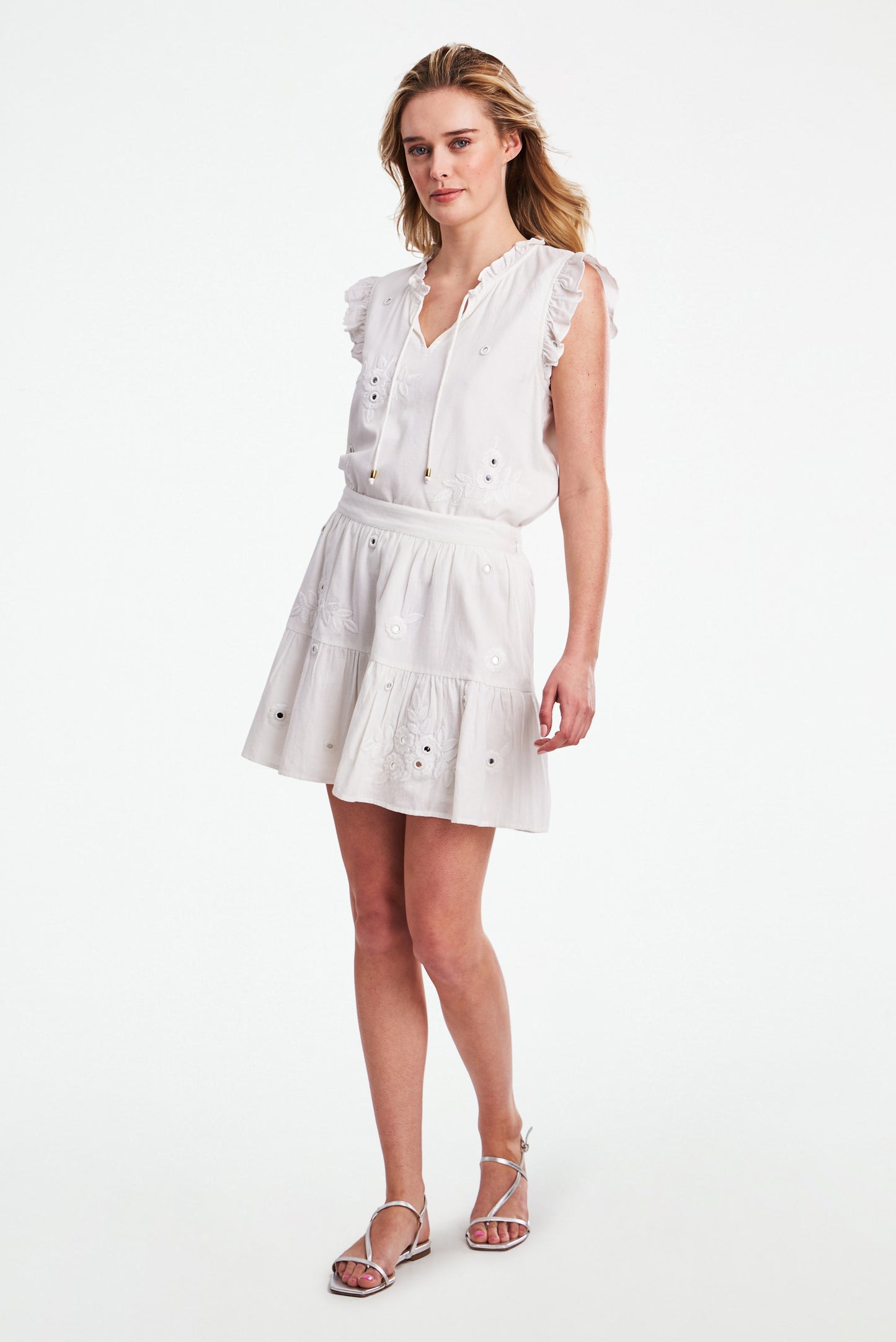 Gloriosa Embroidery Fleet Skirt view 3