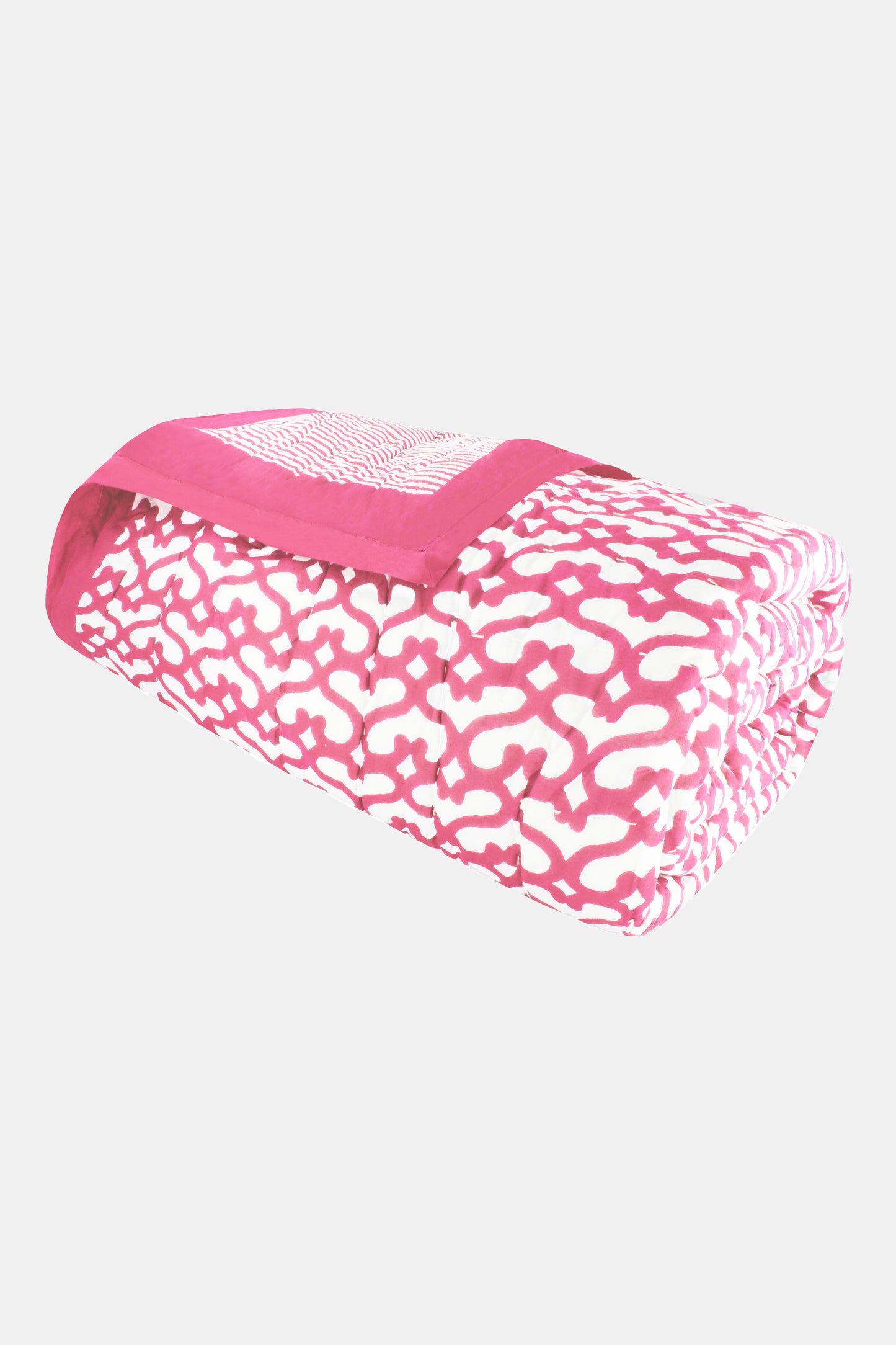Roller Rabbit Big Cata Pink Quilt view 2