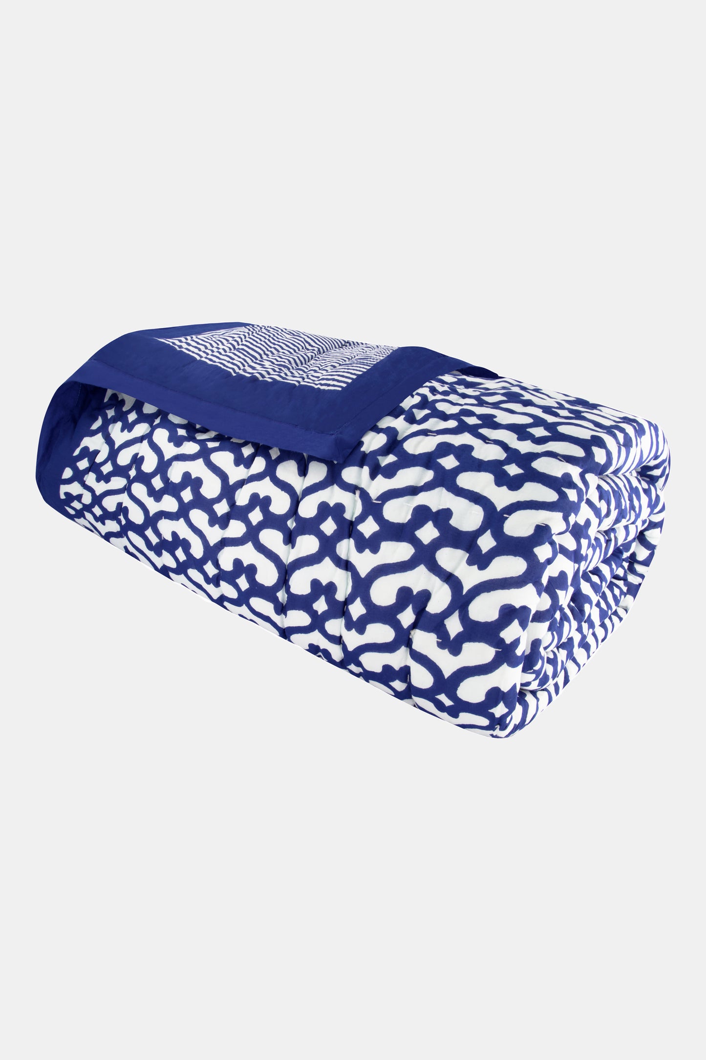 Roller Rabbit Blue Big Cata Quilt view 2