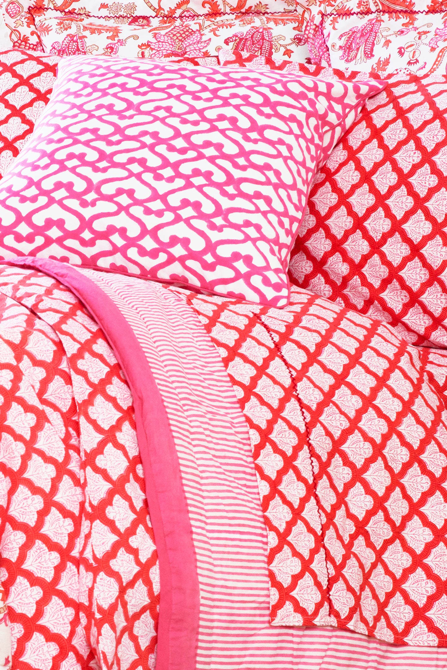 Roller Rabbit Pink Jemina Sheet Set view 3