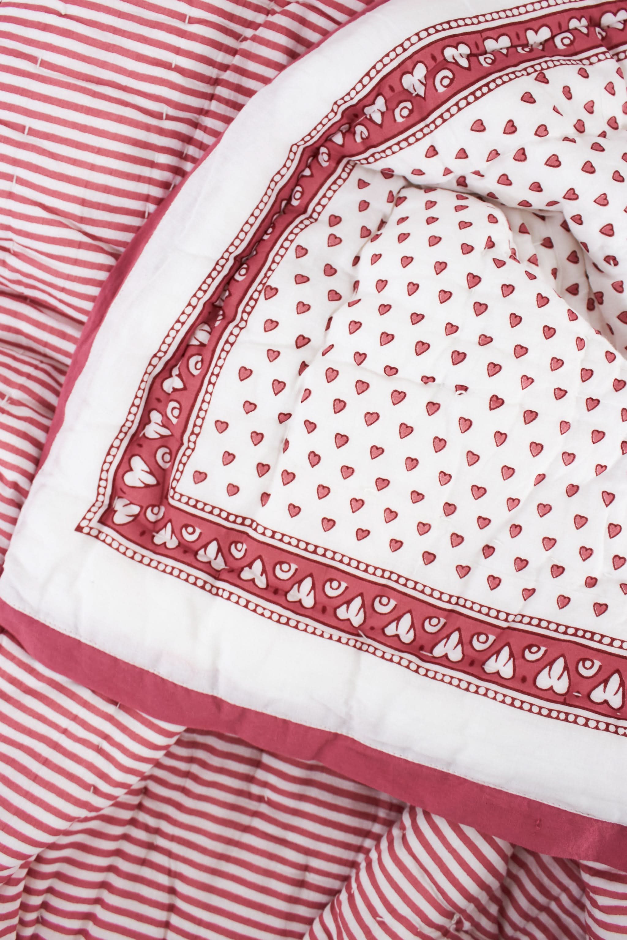 Pink Heart Quilt Roller Rabbit at Albina Giese blog
