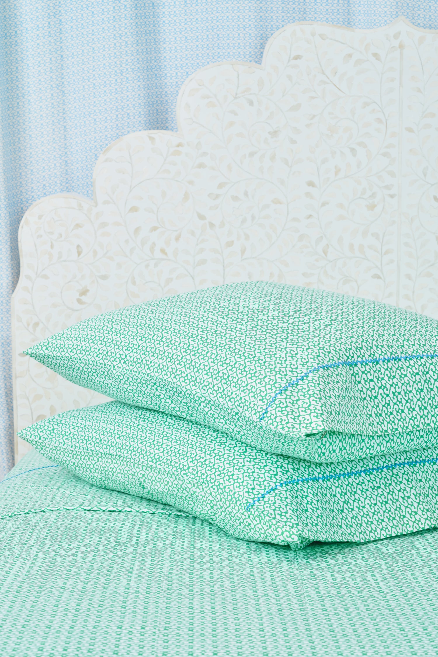 Roller Rabbit Catalina Pillowcase Set
